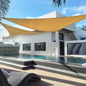 Cave Beach Resort Boutique Luxury Accomodation